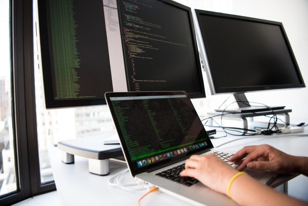 Crear tablas en MySQL