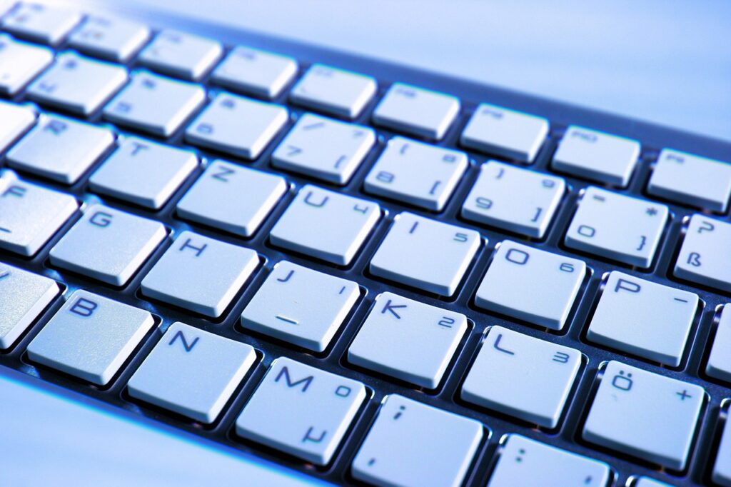 limpieza de teclado de laptop