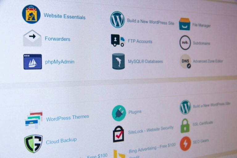 8 Keys to Understanding: What is a file manager?
