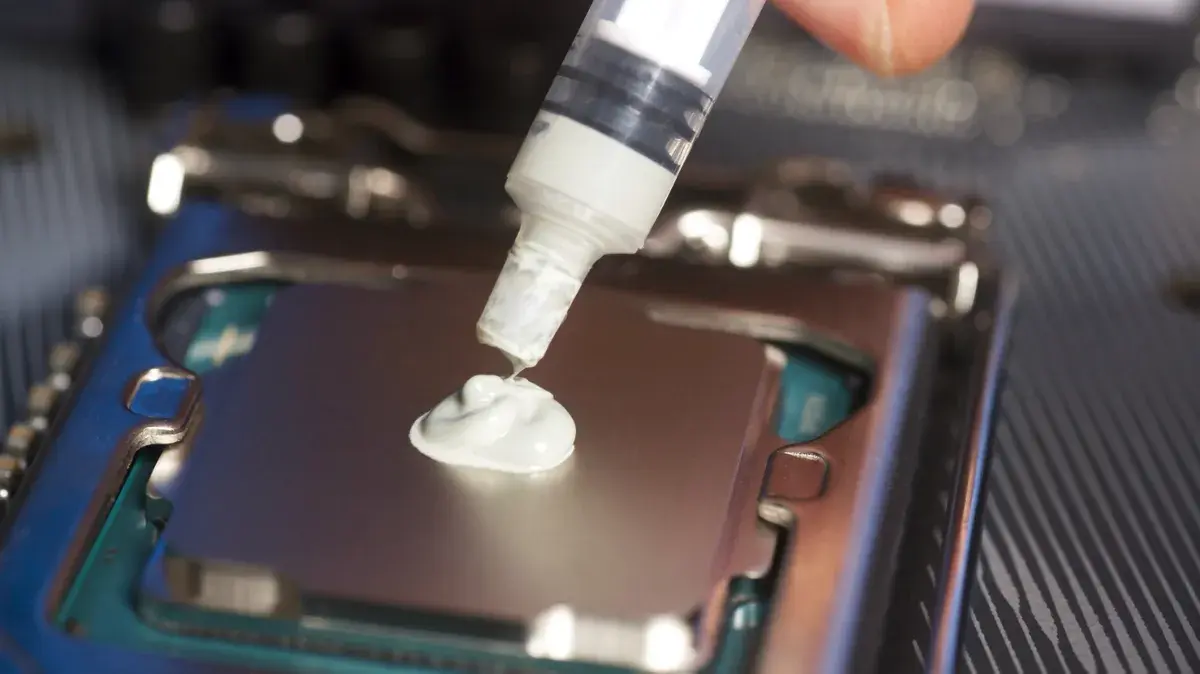 Aplicación de pasta térmica Aplicación de pasta térmica