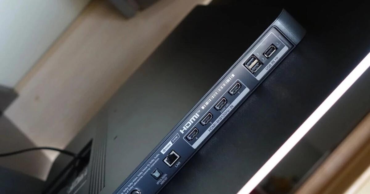 Puerto HDMI ARC en televisor