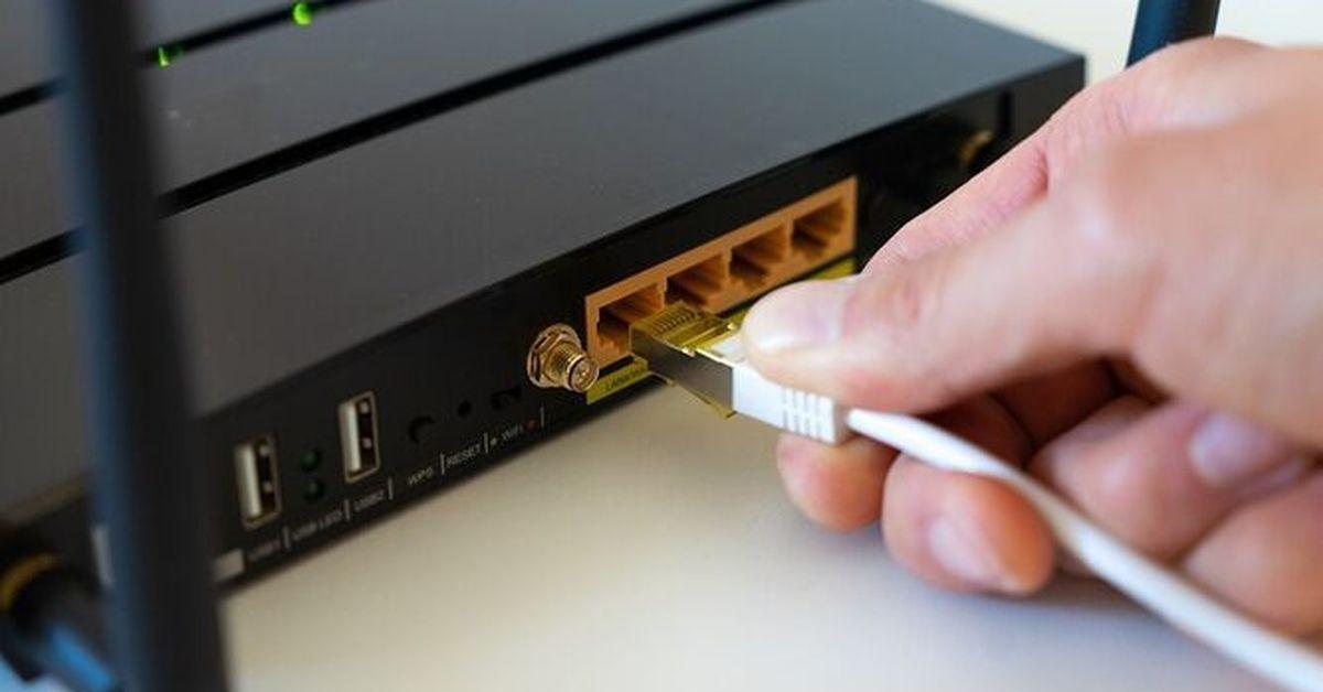 Router encendido en casa por la noche