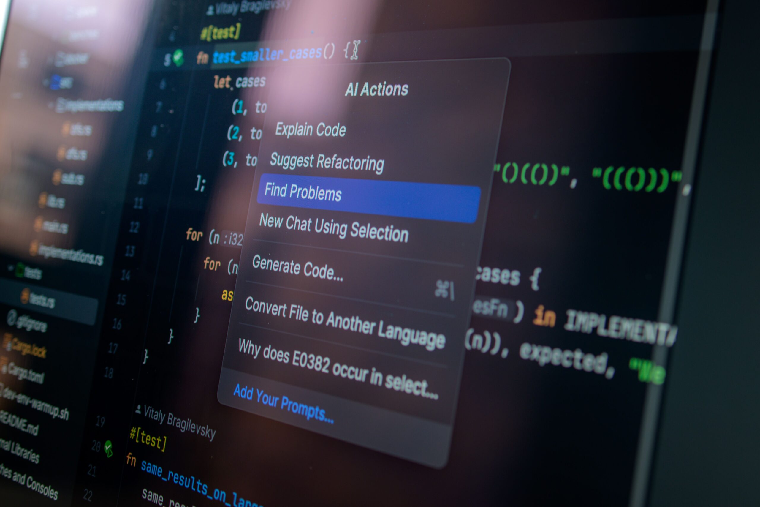 Captura de pantalla de un editor de código con un menú de acciones de IA, ilustrando el flujo de trabajo de la programación agentica.