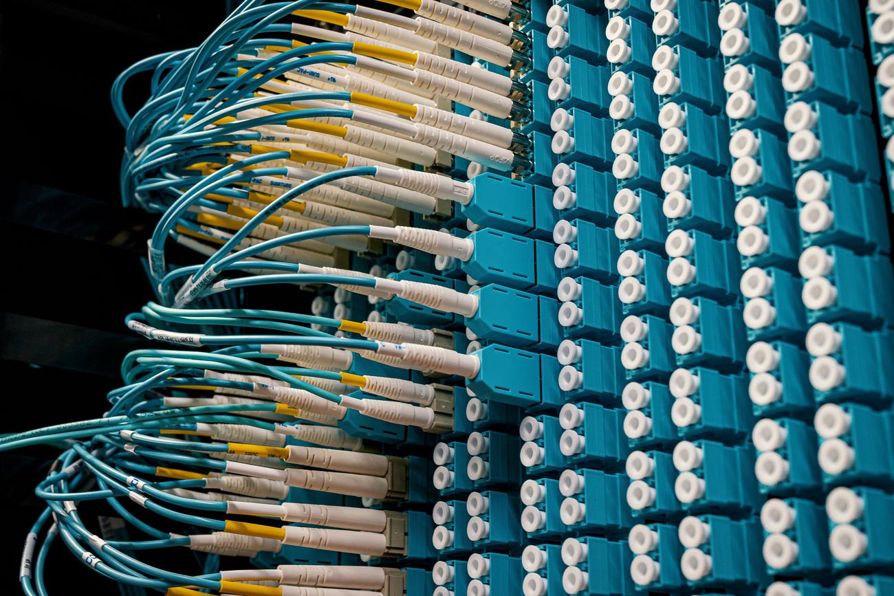 Manipulación del atributo ORIGIN en BGP Manipulación del atributo ORIGIN en BGP